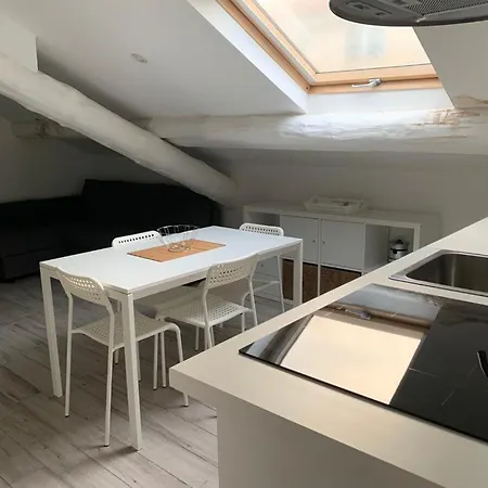 Cozy Attic Mediolan